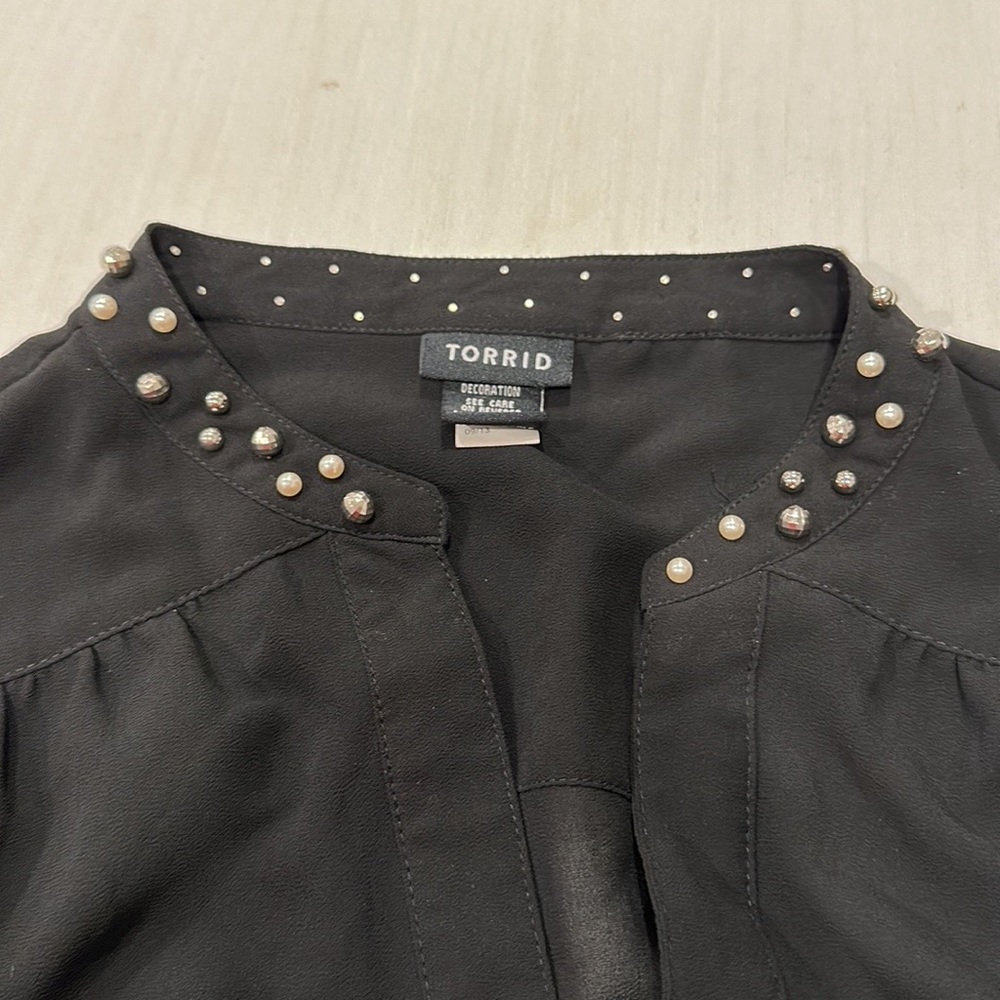 Torrid Sheer Blouse - Picture 6 of 10